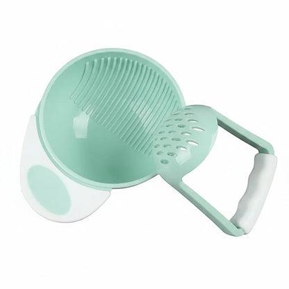 DearXime manual baby food grinder and bowl set in light green for mashing fruits and vegetables